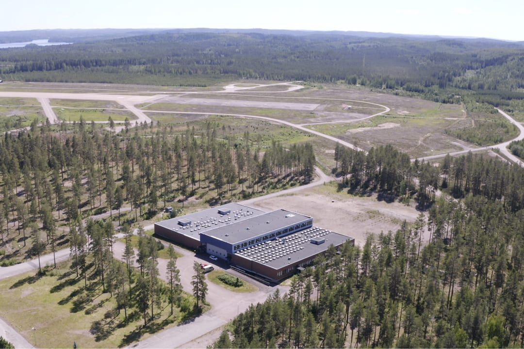 CSI has during the last years been on a reasonable growth track and acquired 8’000m2 facility with land area located near airfield in city of Jämsä.